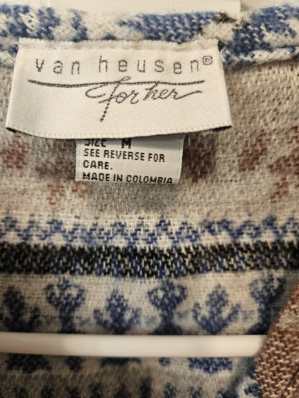 Women's Van Heusen Fair Isle Knit Vest, Size Medium - Picture 3 of 5